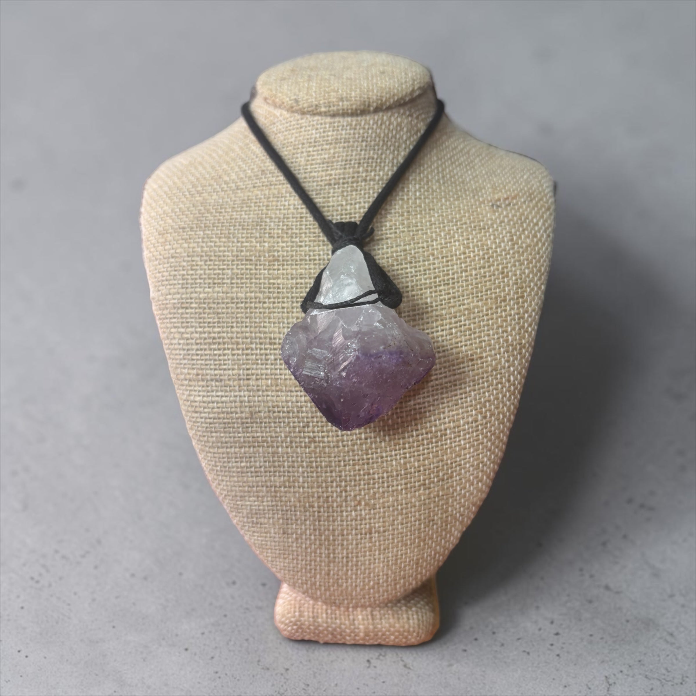 Raw Amethyst (Black String)