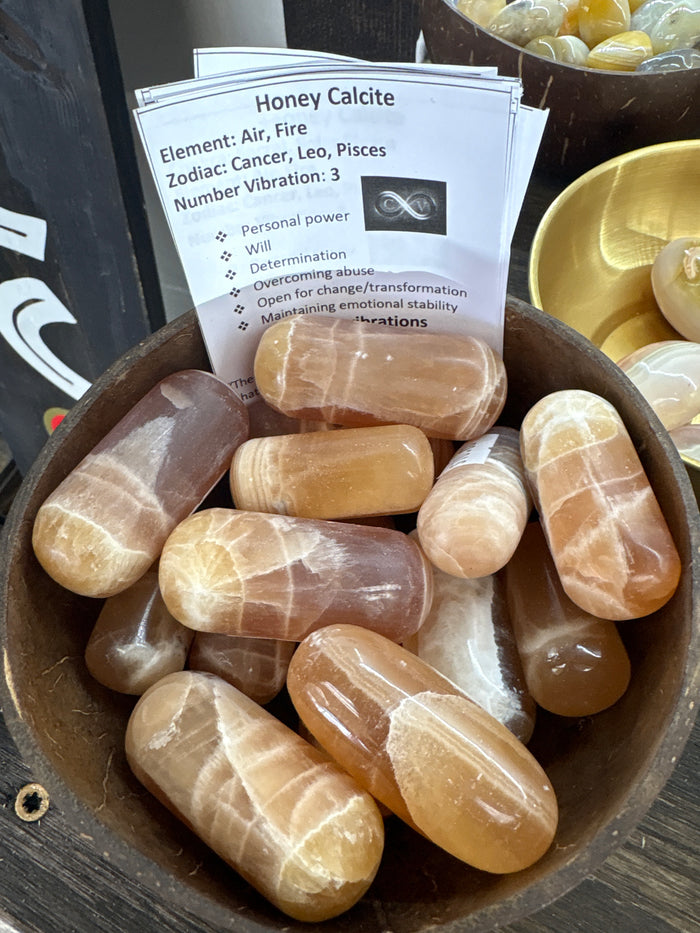 Honey Calcite capsule
